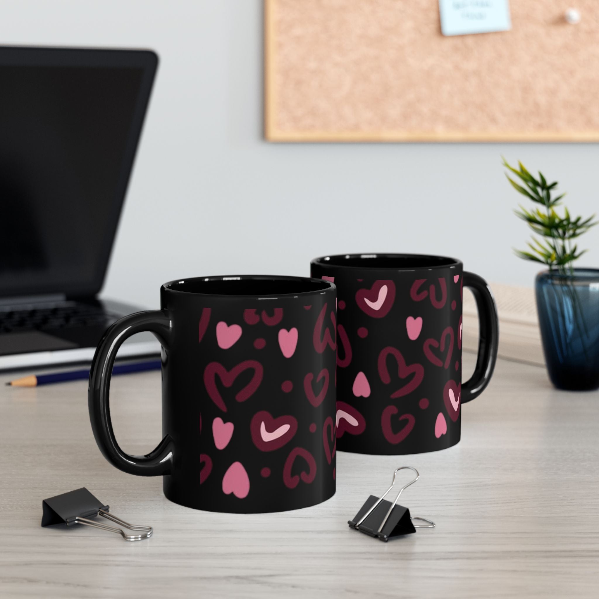 Hand-Drawn Pink Hearts Black Mug | Ceramic Heart Pattern Coffee Mug